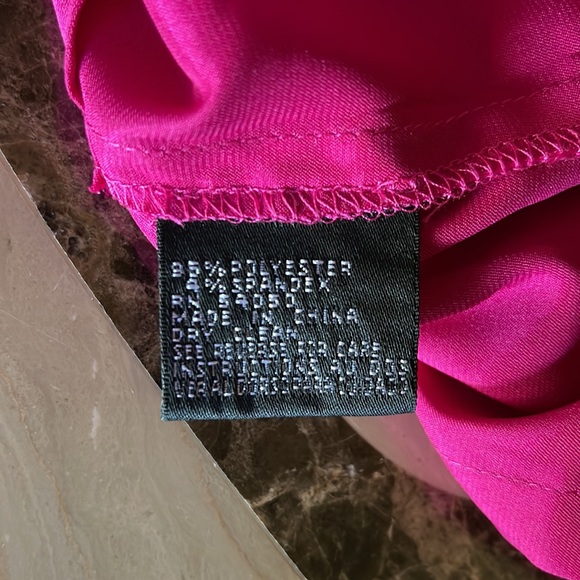 Kasper Ruffle Front Top - Picture 6 of 7